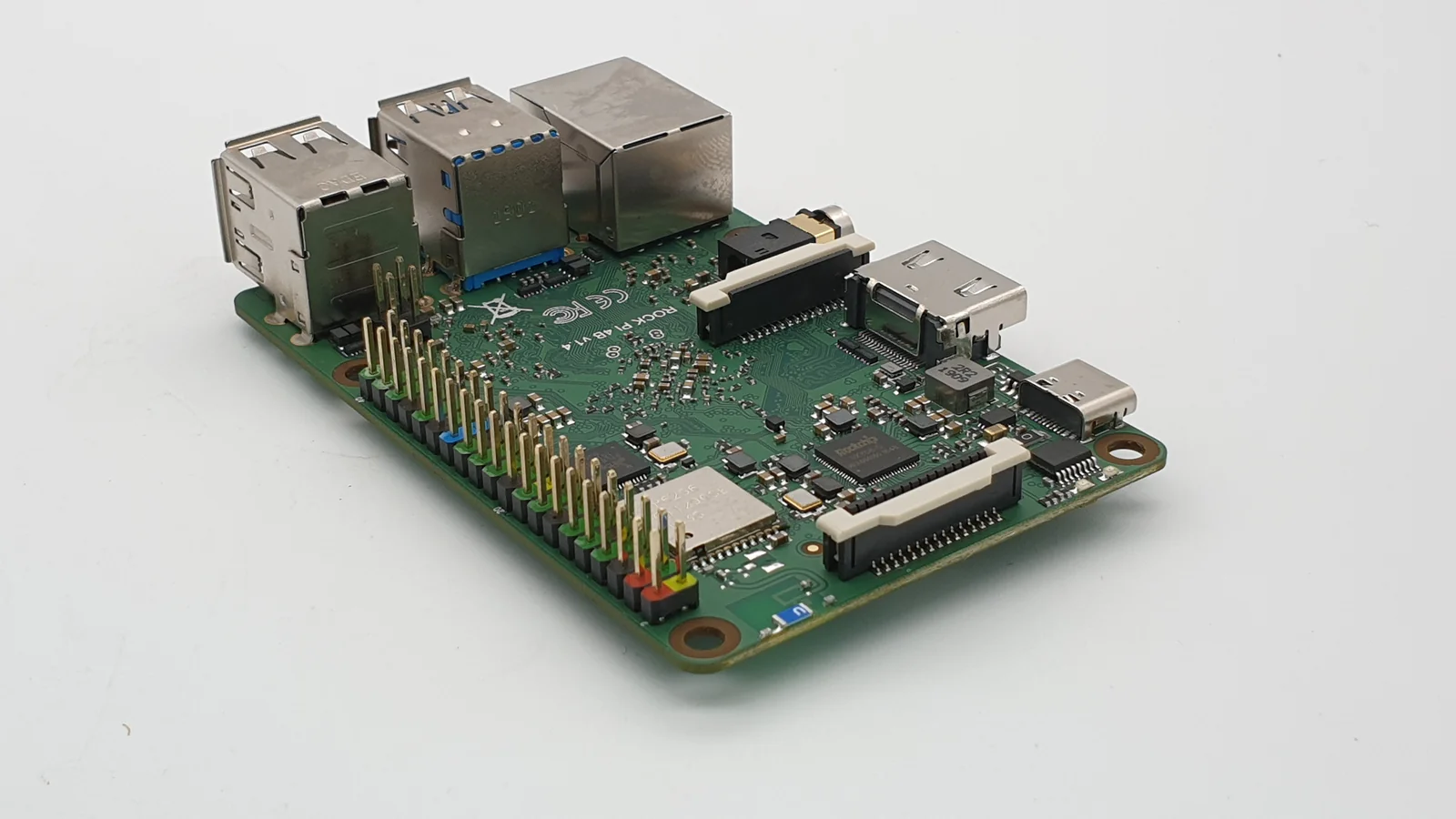 ROCK 4 Model B - Board only (2,4/5GHz WLAN Bluetooth 5.0)